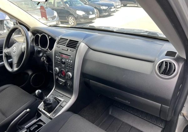 Suzuki Grand Vitara cena 32900 przebieg: 174000, rok produkcji 2012 z Jaraczewo małe 562